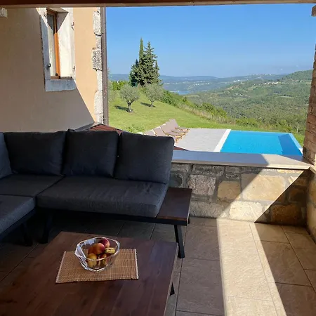Villa Maroni With Pool - Inner Istria *