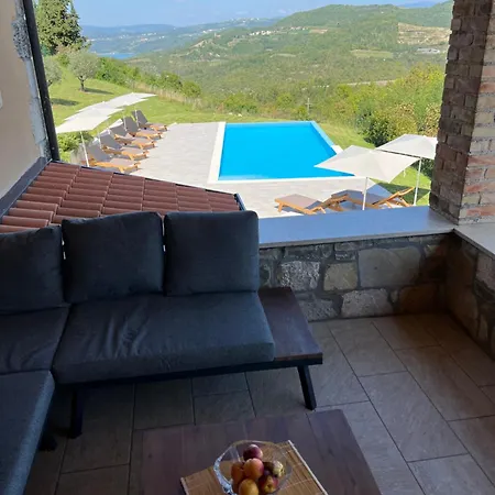 Maroni With Pool - Inner Istria